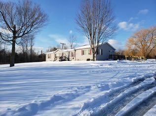 75638 48th Ave, Covert, MI 49043