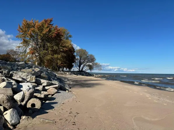 7907 Irish ROAD, Two Rivers, WI 54241