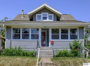 2538 N 49th St, Omaha, NE 68104