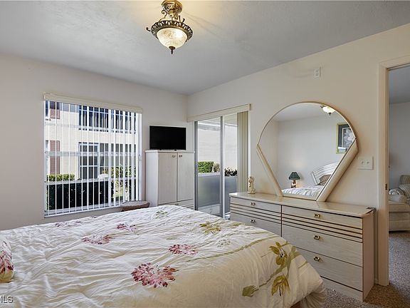 4th image of 1100 Pondella Rd APT 801