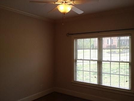 3rd image of 27 Graywood Ct