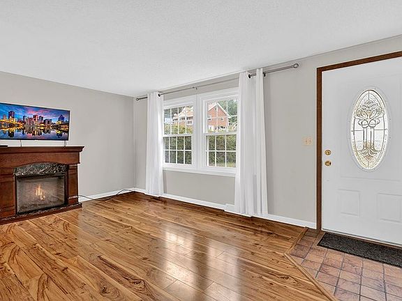 4th image of 101 Patterson Ave