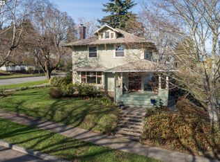 1002 Cascade Ave, Hood River, OR 97031