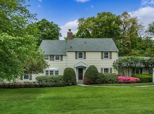 55 Round Hill Rd, Scarsdale, NY 10583