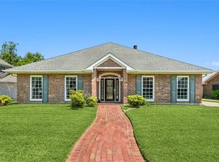 26 Chateau Rothchild Dr, Kenner, LA 70065
