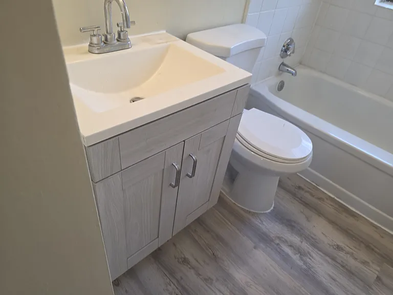 44 Virginia Ave — Photo 40