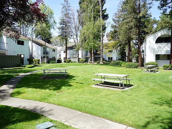 5th image of 1055 N Capitol Ave APT 130