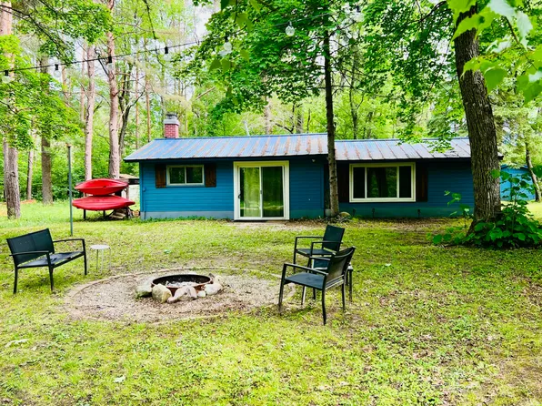 5022 E State Rd, Cadillac, MI 49601