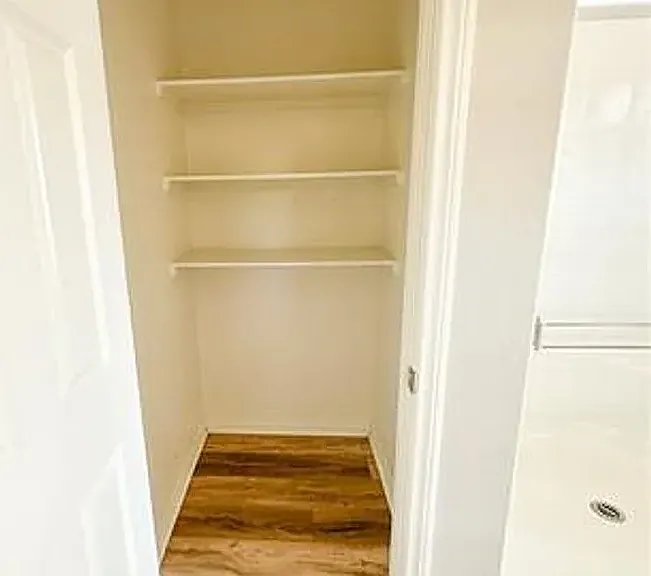 2463 Fernwood Ln — Photo 13