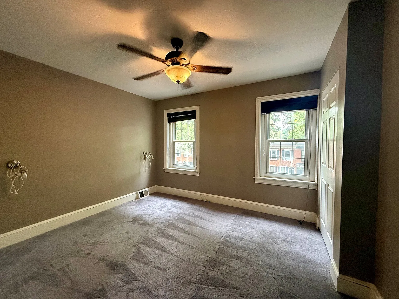 924 Lovering - 1 — Photo 2