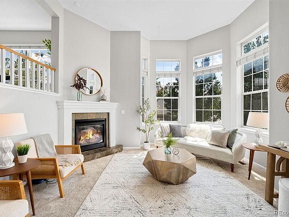 2nd image of 2936 Central Park Boulevard