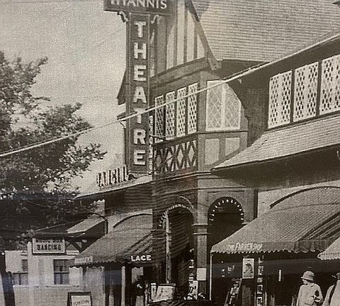 3rd image of 615 Main St