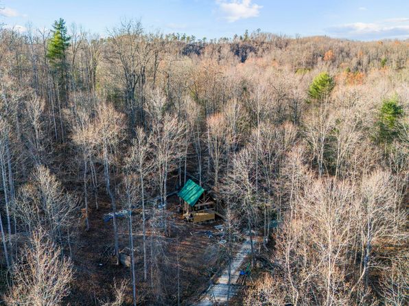 1649 High Rock Rd, Stanton, KY 40380