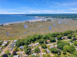 7 Briarwood Dr, Old Saybrook, CT 06475