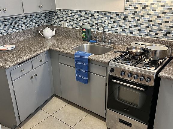 5th image of 3697 S La Cienega Blvd APT 4