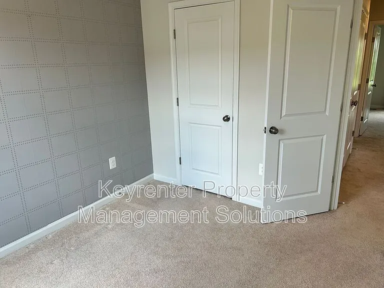 213 Willowshire Ct — Photo 26