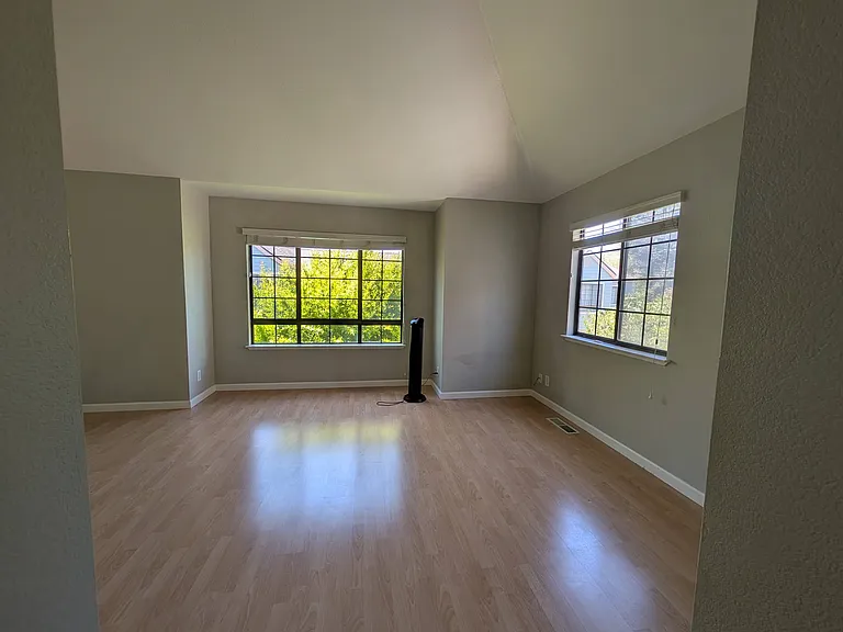 Master bedroom1