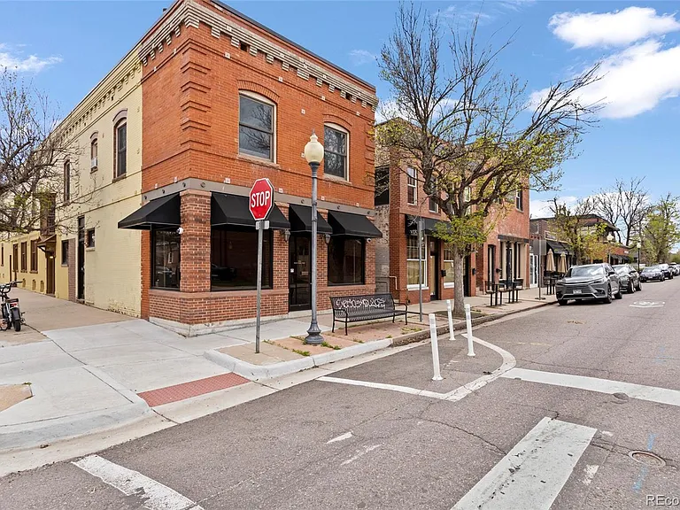 881 S Emerson St — Photo 37