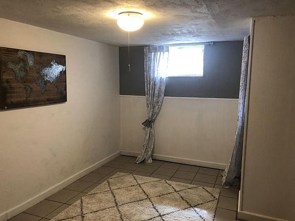 5th image of 308 E 15th St APT C