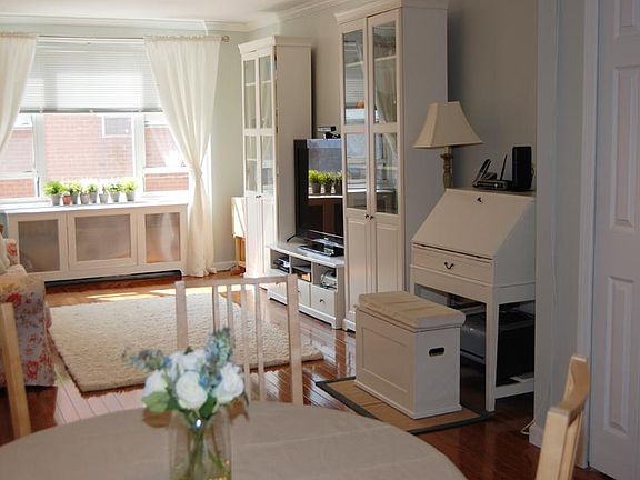 Immaculate and bright totally renovated 1 bedroom