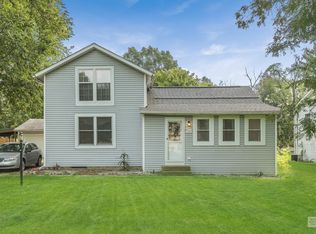 1382 5th St, Montgomery, IL 60538