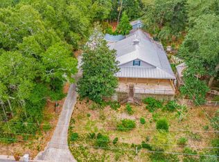 7619 Lakeside Dr, Milton, FL 32583