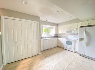 2103 County Rd E, Saint Paul, MN 55112