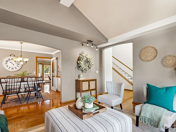 4th image of 2916 Gael Court SE