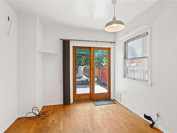 dine in portion of the kitchen