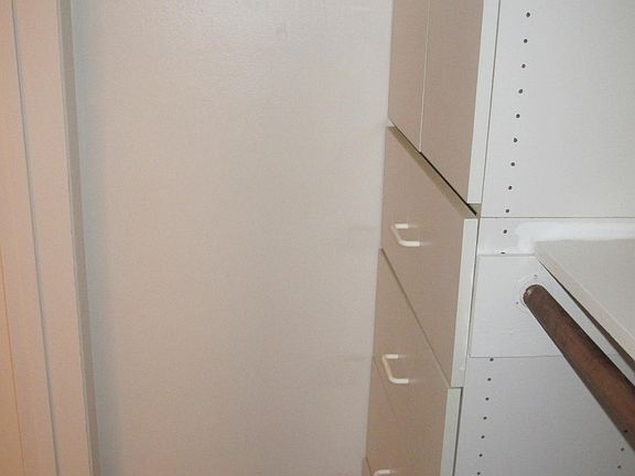 3rd image of 215 Covina Ave APT 1