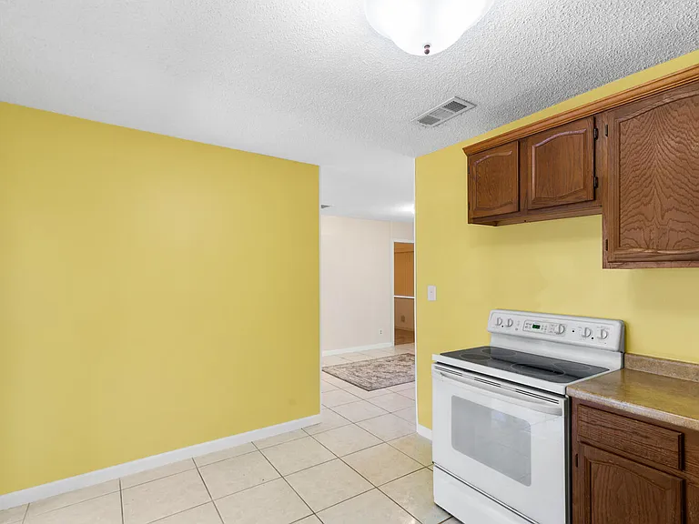 4619 Gladiator Cir — Photo 17