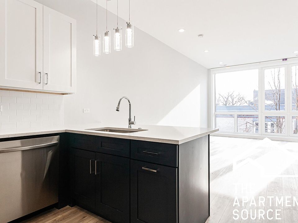 1st image of 2404 W Carmen Ave #201
