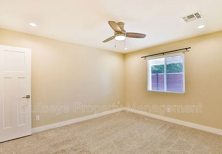 5119 S 11th Pl — Photo 19