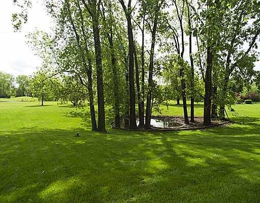3rd image of 5793 Shagbark Dr