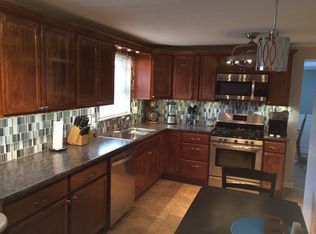 114 Hillview Dr, Elizabeth, PA 15037