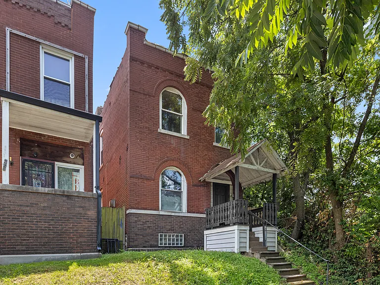 2834 Mount Pleasant St — Photo 17