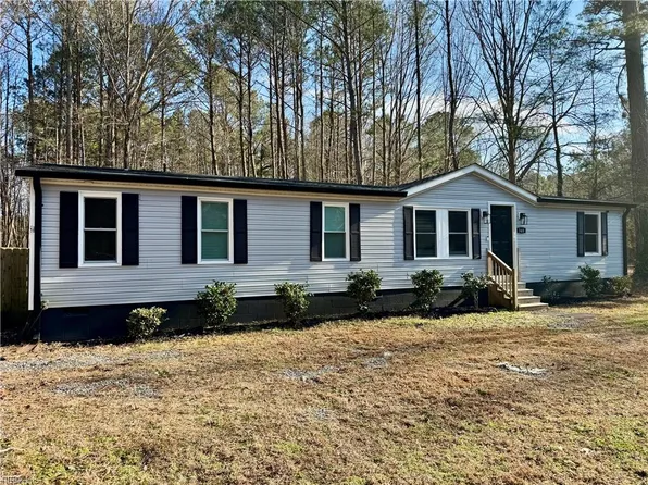 340 Osprey Rd, Cardinal, VA 23025