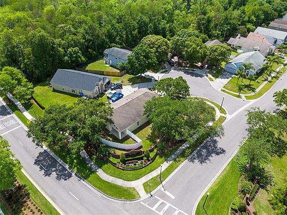 5th image of 561 Lexingdale Dr