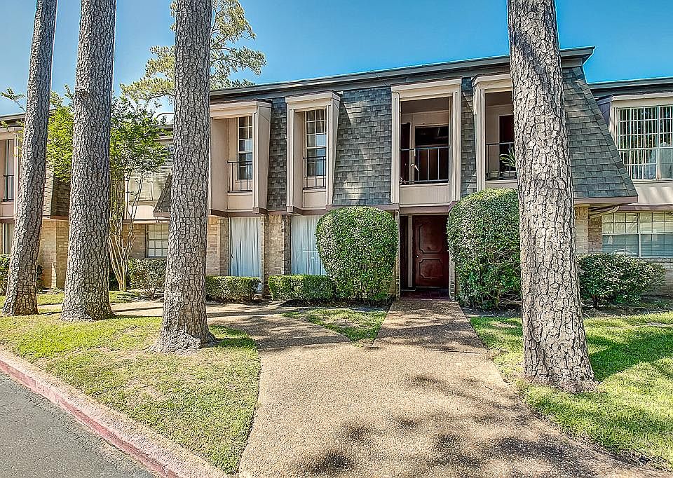 1st image of 12633 Memorial Dr #4/35