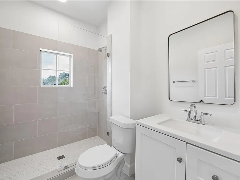 7702 Sealey St — Photo 18