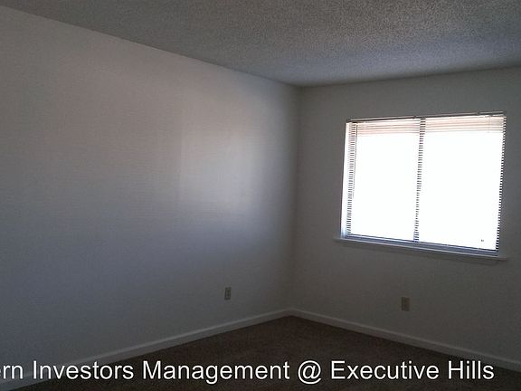 3rd image of 4420 Torrance Dr NW APT 7