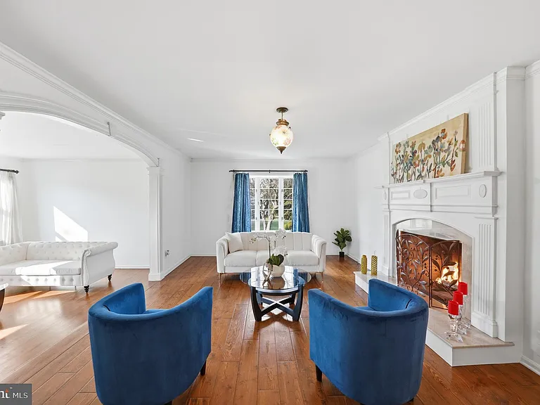 7 Monroe Pl — Photo 21