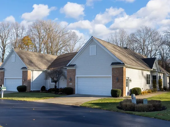 2015 Chatham Dr #2015, Fairview, PA 16415