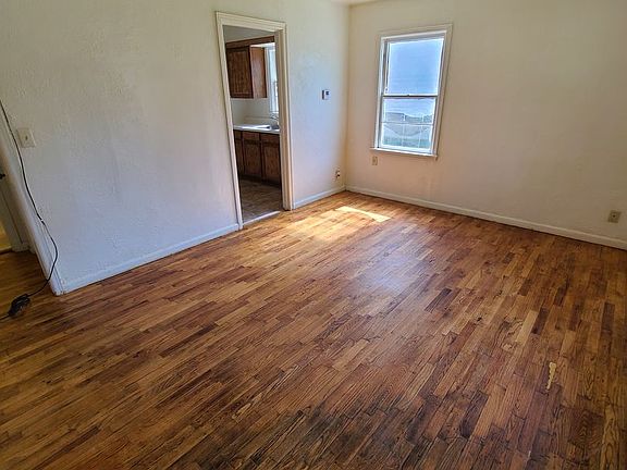 2nd image of 324 W 17th St