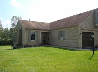 2001 Augusta Dr, Jackson, MI 49201