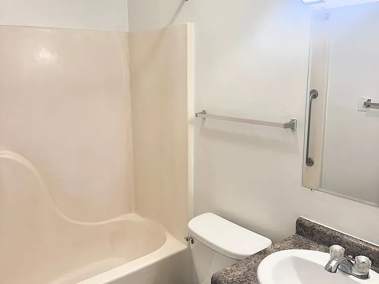 1220 Hardin Dr — Photo 11