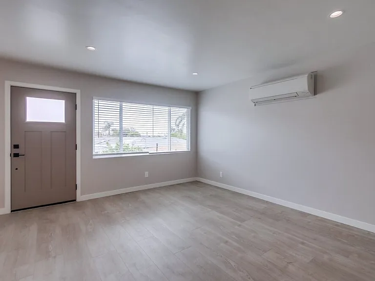 4449 Central Ave — Photo 6