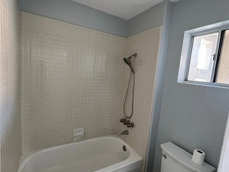 543 S Eveningsong Ln — Photo 24