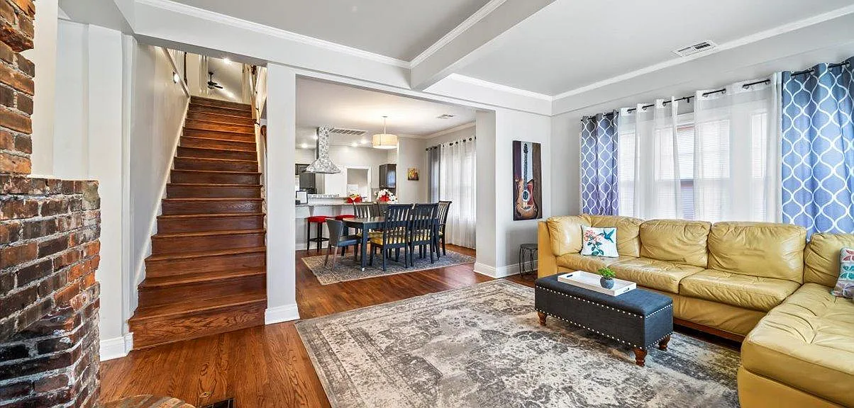 4 bed, 3.5 bath, 3100 sqft, $3,500 — Photo 1
