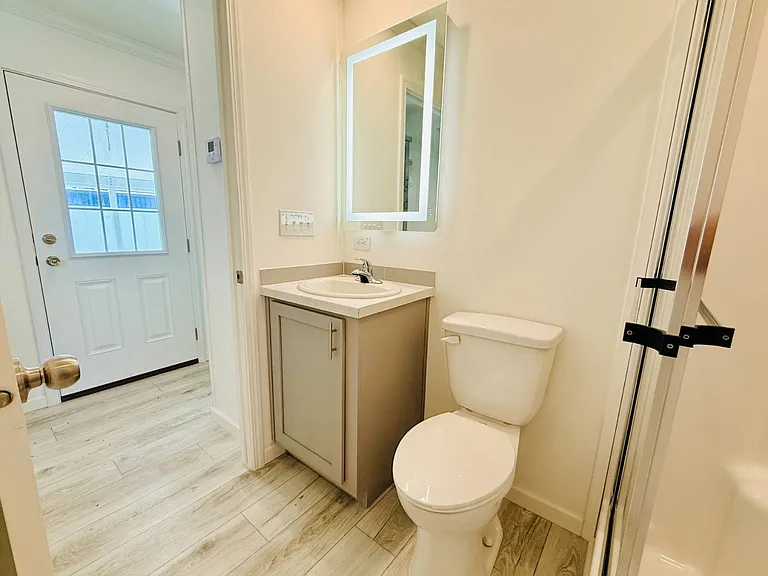 1002 Illinois St SE #33 — Photo 16